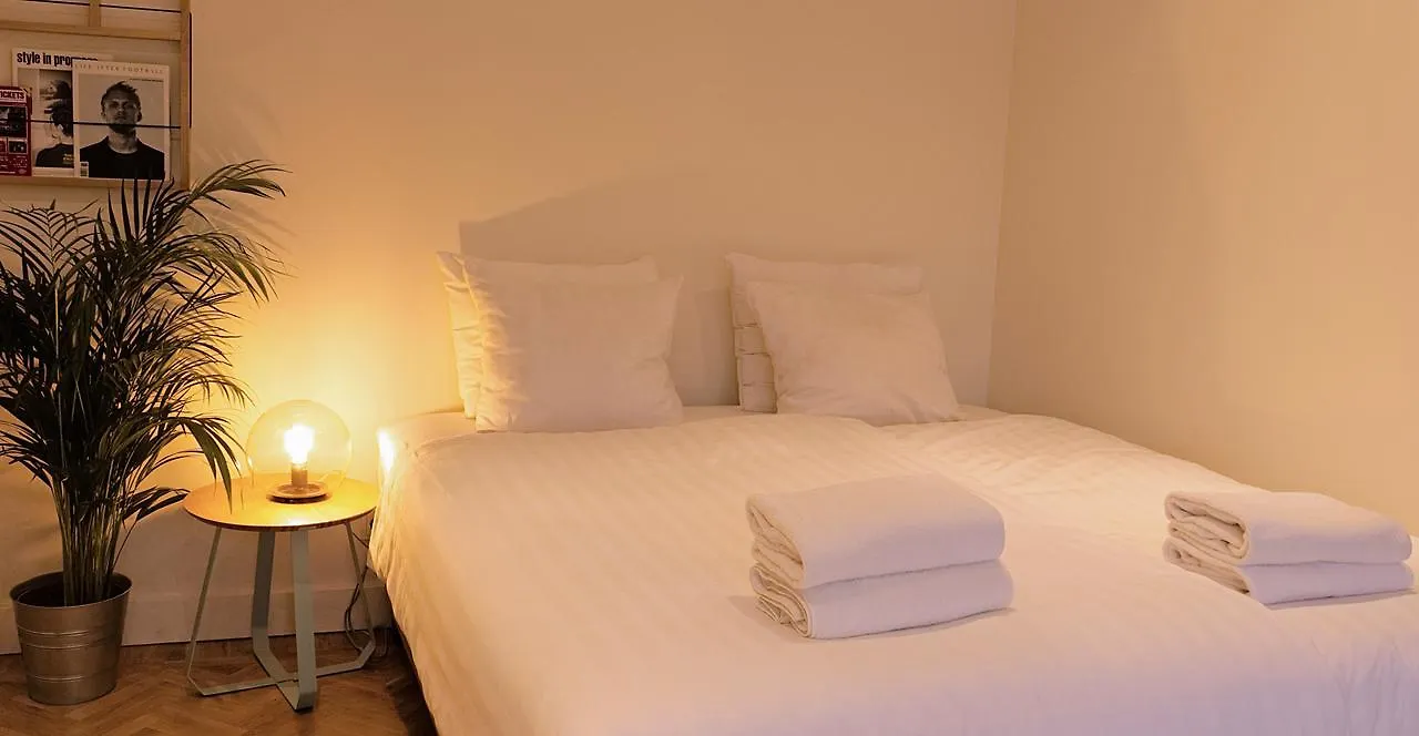 Homestay Da Costa Suite Amsterdam