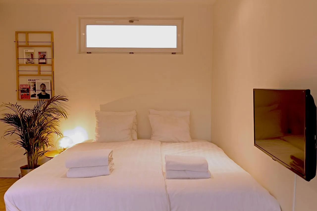 Homestay Da Costa Suite Amsterdam Netherlands